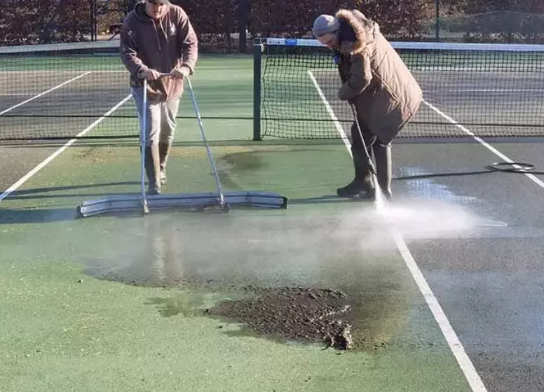 How to Pressure Wash a Tennis Court